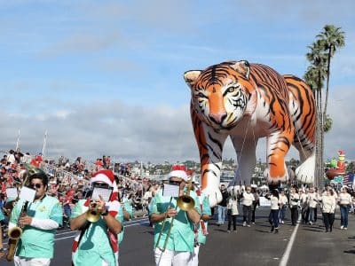 Holiday-Bowl-Parade-Photos-2026