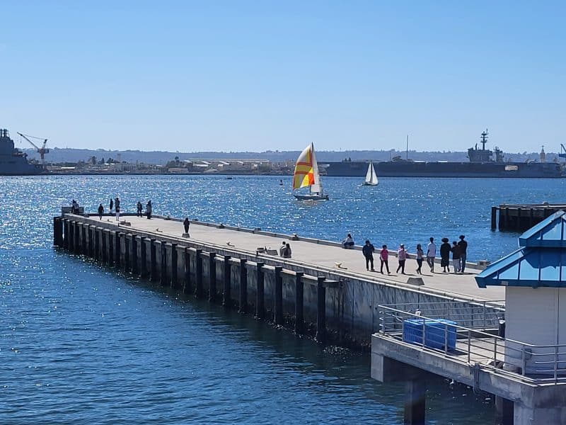 Downtown-San-Diego-Walking-In-The-City-Blue-Mind